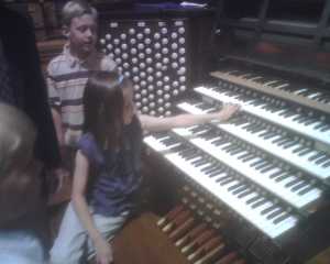 Giving it a try: up close and personal with the famous Tabernacle organ